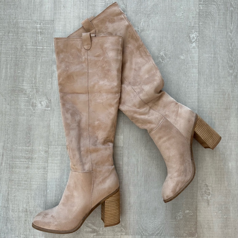 Sand Knee High Suede Heeld Boots